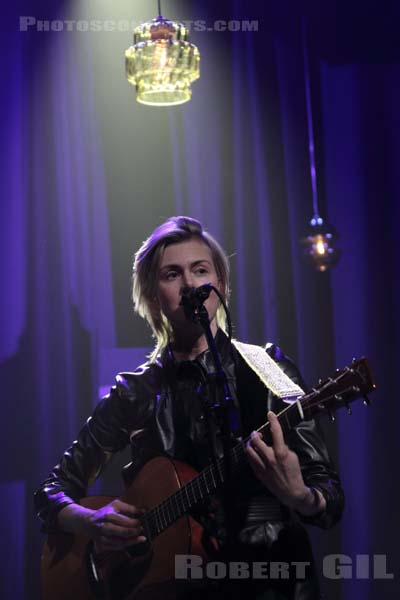 ANNA TERNHEIM - 2018-04-05 - PARIS - Flow - 